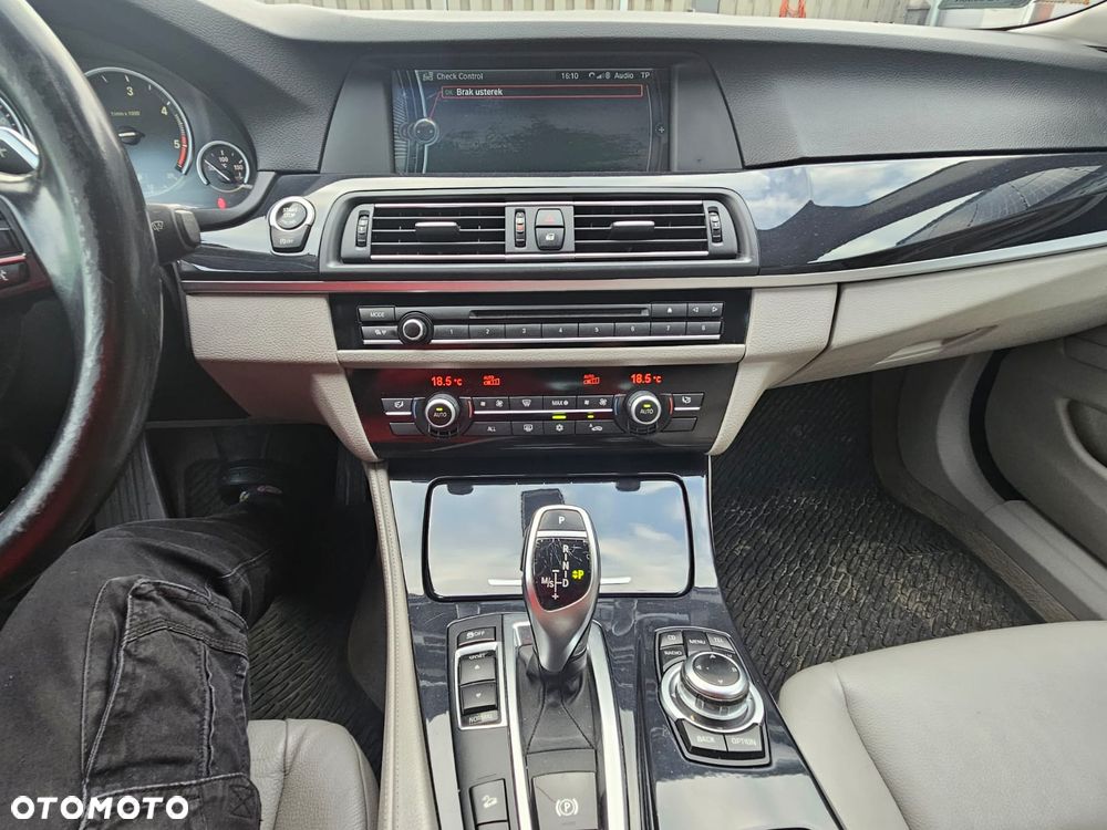 BMW Seria 5 530d xDrive - 9