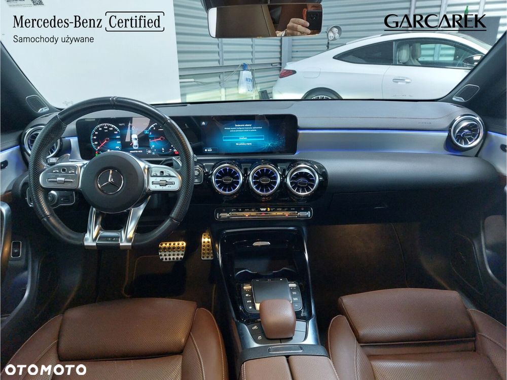 Mercedes-Benz CLA - 13