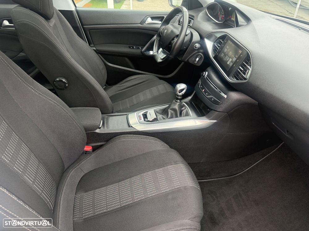 Peugeot 308 SW 1.6 BlueHDi Allure - 12