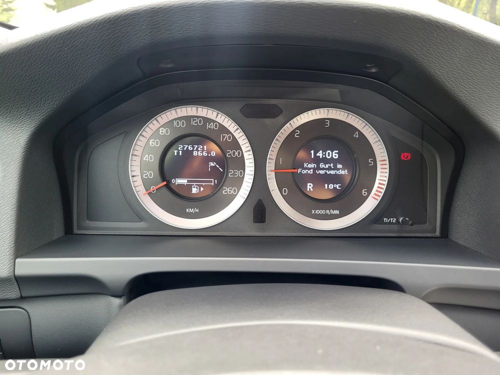 Volvo V60 D5 Geartronic Summum - 19