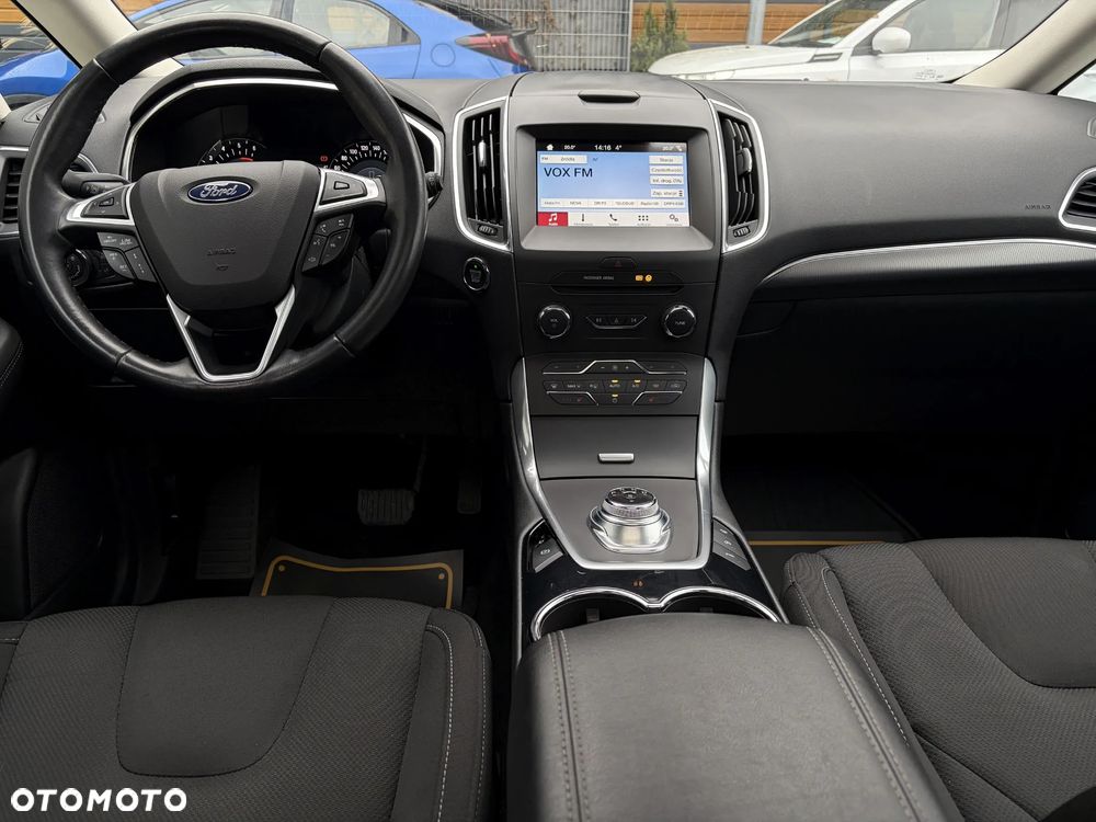 Ford S-Max - 35