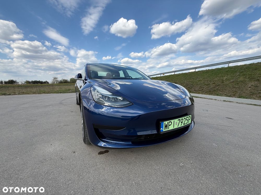 Tesla Model 3 Standard Range Plus - 4