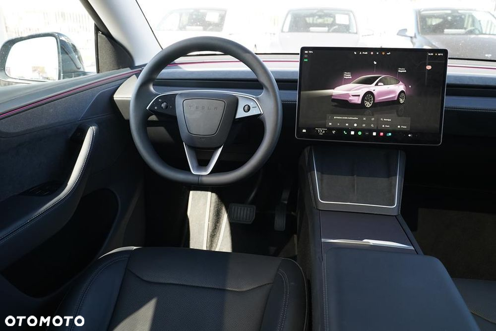 Tesla Y 62.8 RWD - 12