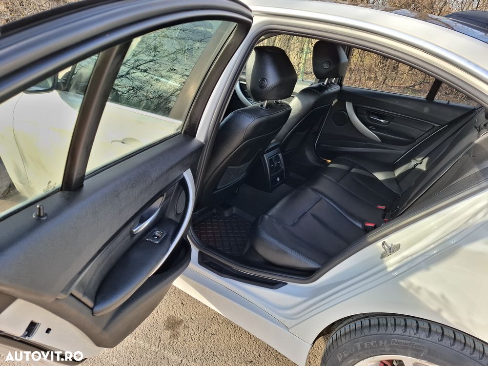 BMW Seria 3 320d EfficientDynamics Edition Standard - 22