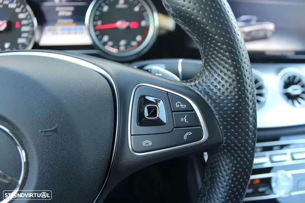 Mercedes-Benz E 220 d Aut. - 37