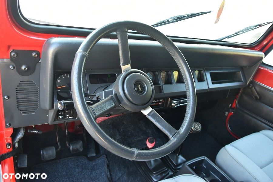 Jeep Wrangler 2.5 Sport - 14