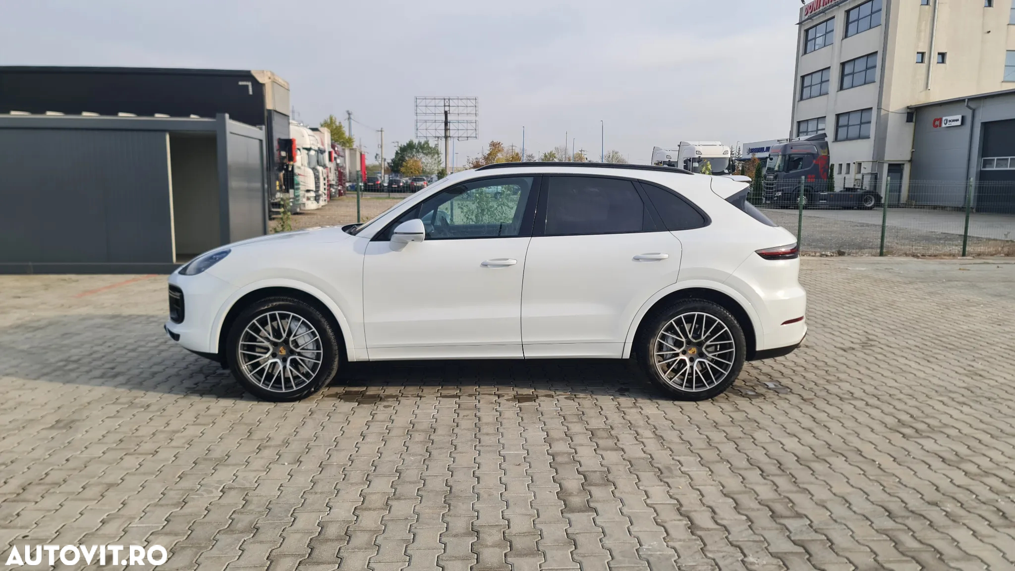 Porsche Cayenne Turbo - 7