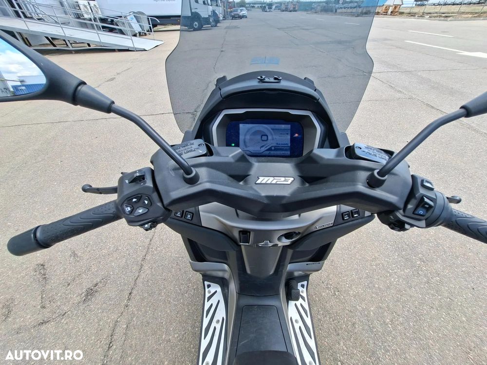 Piaggio MP3 530 HPE Exclusive - 12