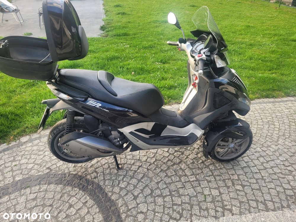 Piaggio MP-3 - 1