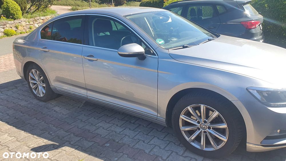 Volkswagen Passat 1.8 TSI (BlueMotion Technology) DSG Highline - 3