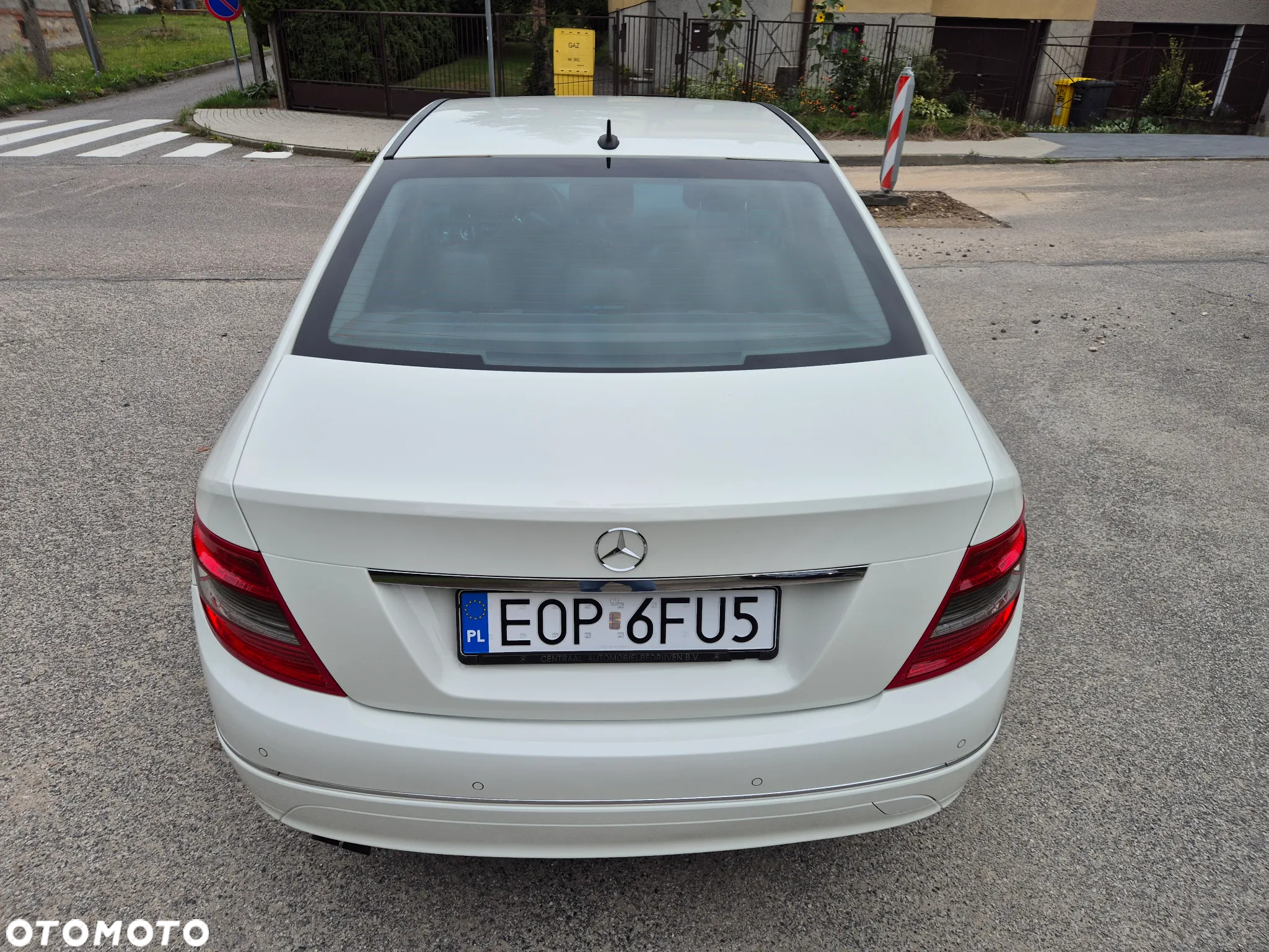 Mercedes-Benz Klasa C 180 T Kompressor BlueEFFICIENCY Avantgarde - 16
