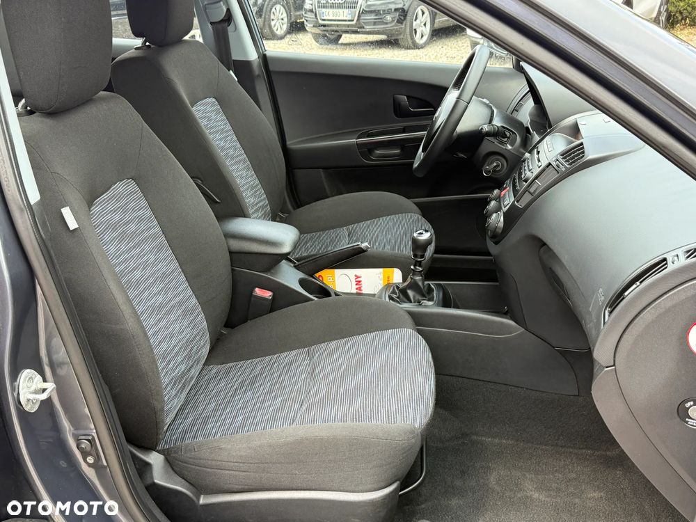 Kia Ceed Cee'd 1.6 Crdi Comfort + - 17
