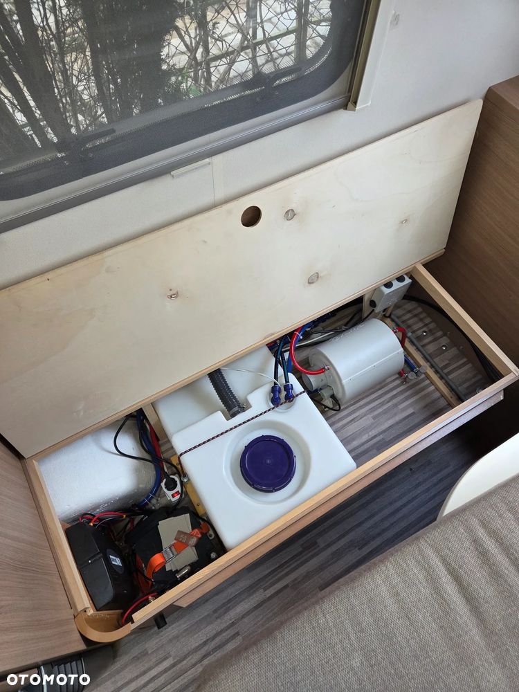 Adria Aviva 300dt - 32