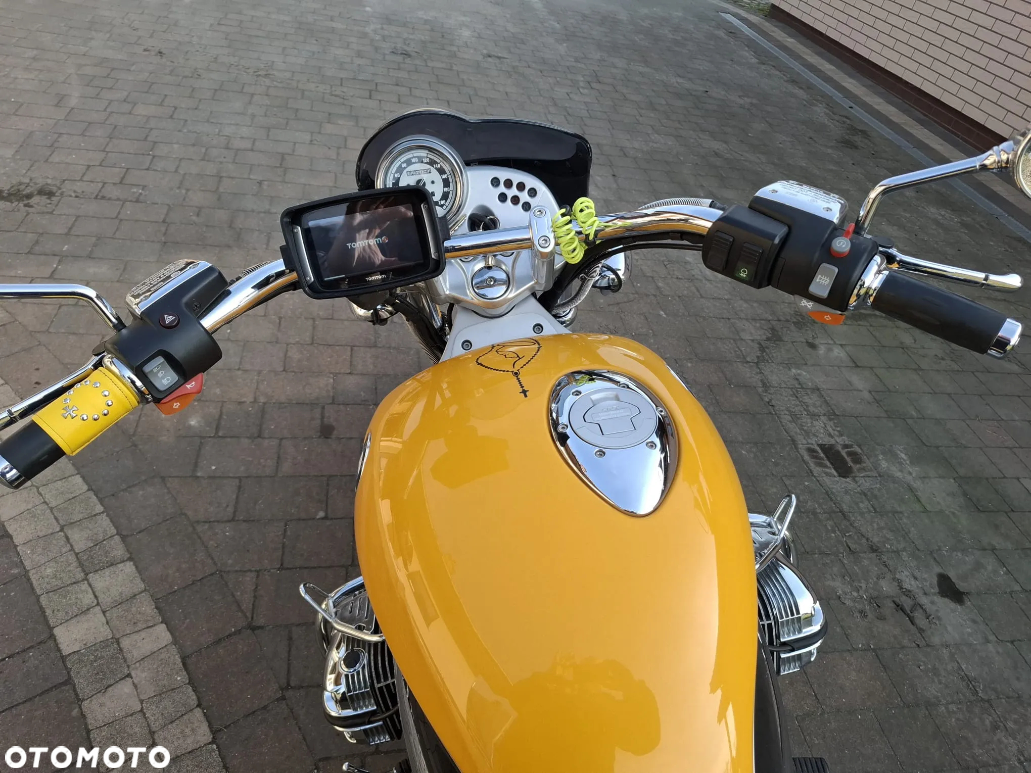 BMW R - 6