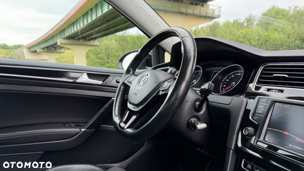 Volkswagen Golf 2.0 TDI SCR Highline - 20