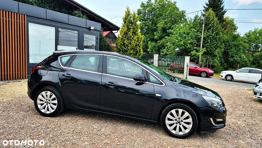 Opel Astra 1.4 T Cosmo S&S - 9