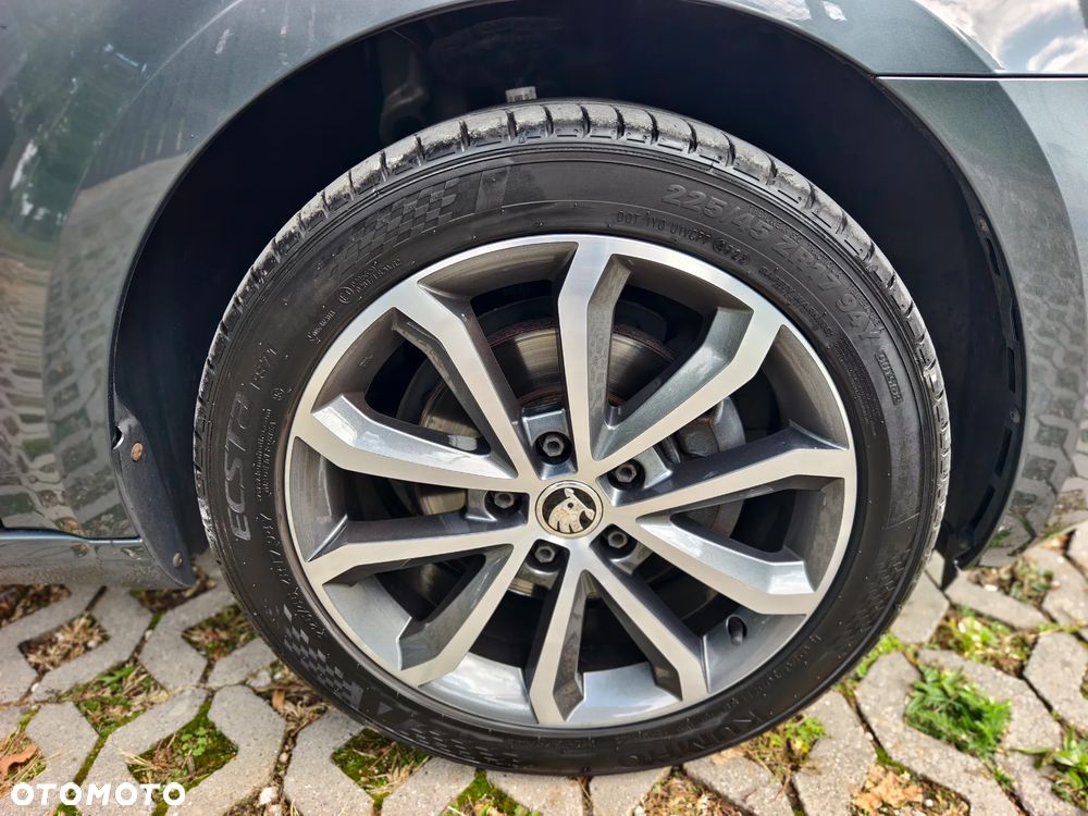 Skoda Octavia 2.0 TDI DSG Soleil - 26