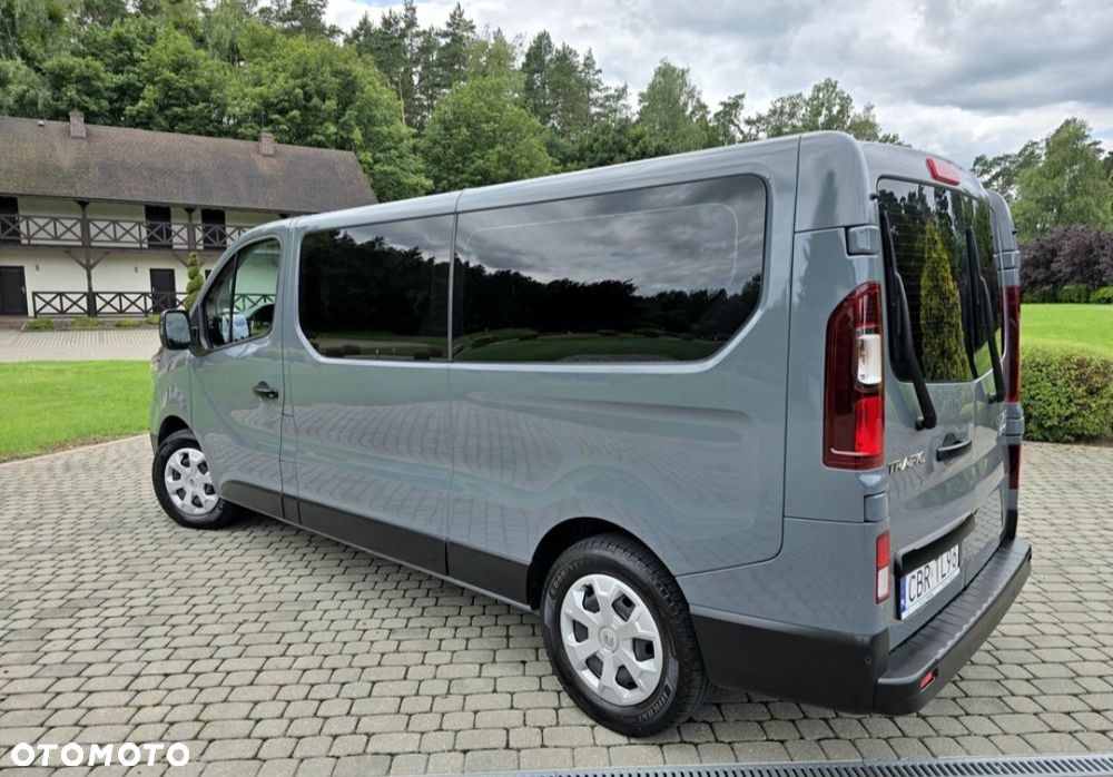 Renault Trafic - 16