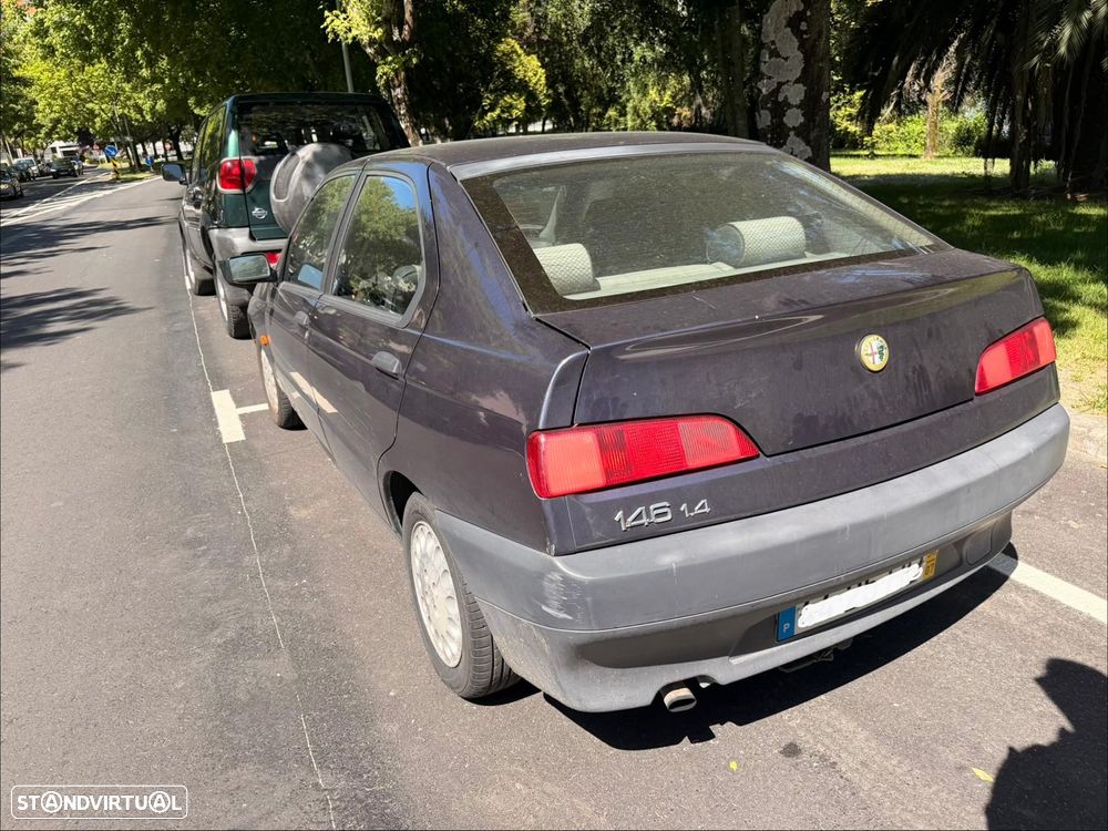 Alfa Romeo 146 1.4 Image - 4