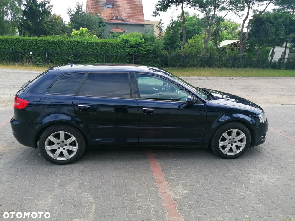 Audi A3 Sportback - 4