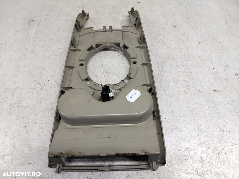 Ornament consola centrala 8200491133 Renault Megane 2 [2002 - 2006] 1 - 2