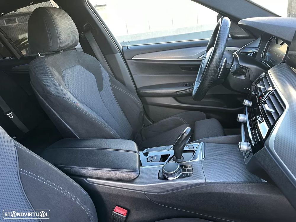BMW M550d xDrive Auto - 51