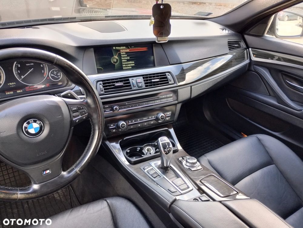 BMW Seria 5 535i Sport-Aut - 11
