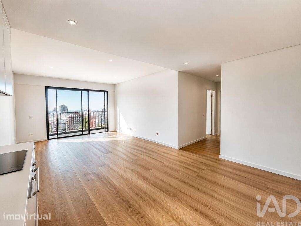 Apartamento T2 em Algés, Linda-a-Velha e Cruz Quebrada-Dafundo de 105, - Grande imagem: 2/21