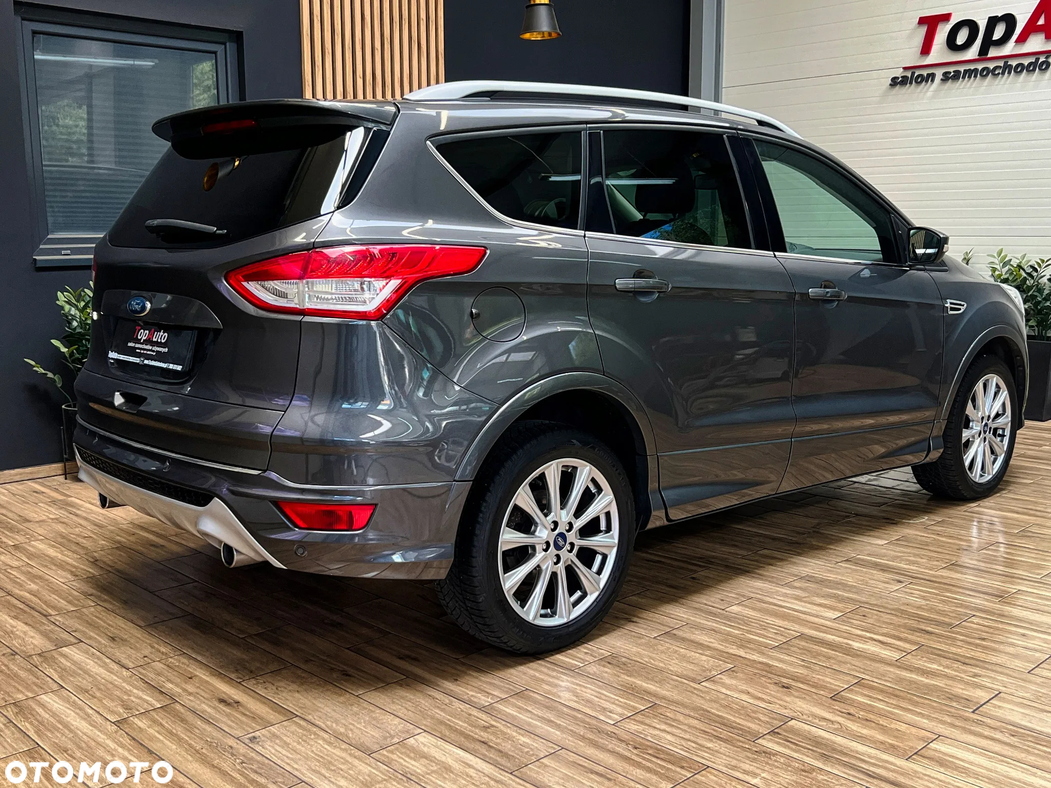 Ford Kuga 2.0 TDCi 4WD Titanium Plus - 6