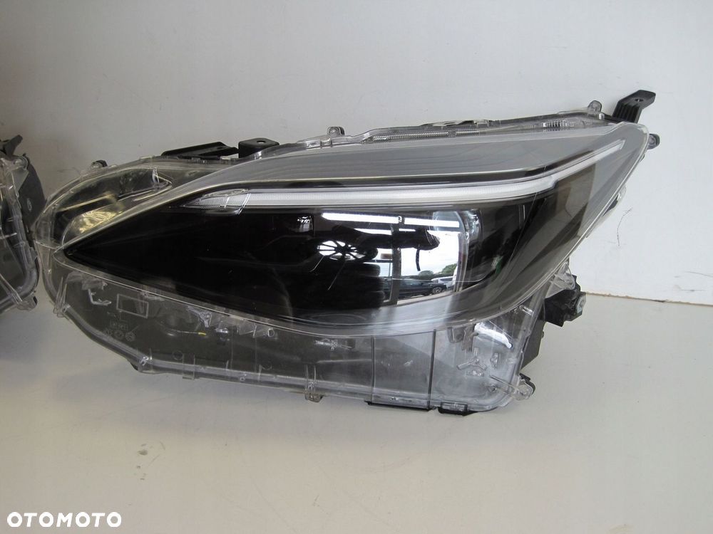 Lampa Lampy PRAWA LEWA TOYOTA YARIS CROSS - 5