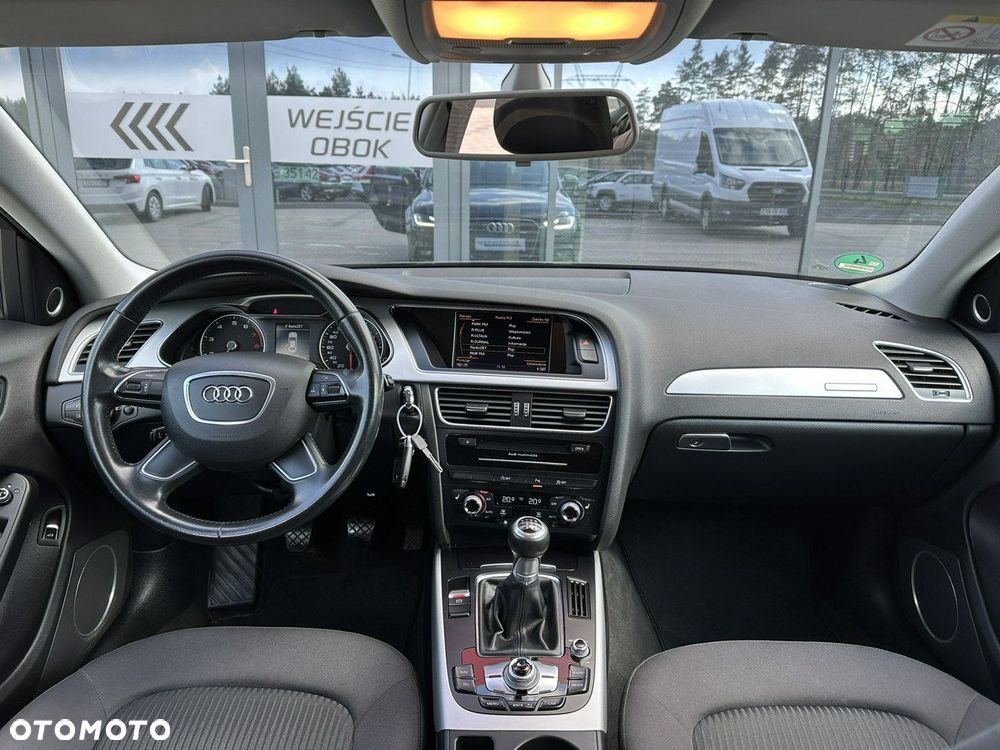 Audi A4 Limousine 1.8 TFSI quattro Attraction - 10