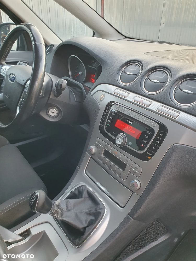 Ford S-Max - 18