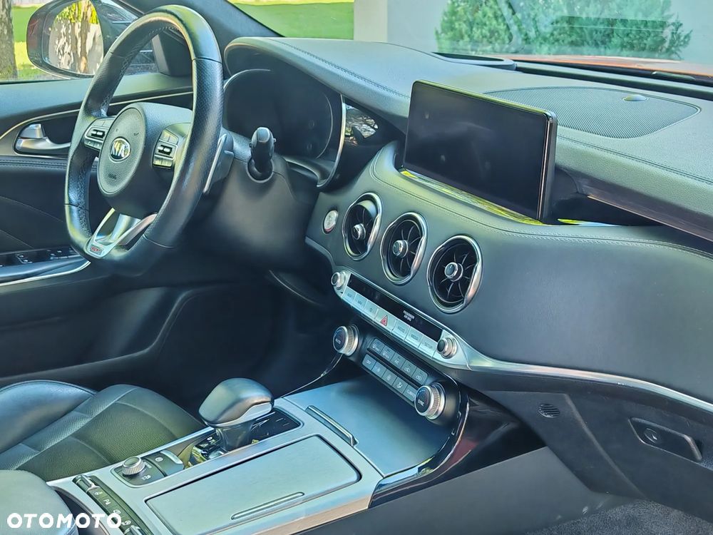 Kia Stinger 3.3 T-GDI V6 GT AWD - 14