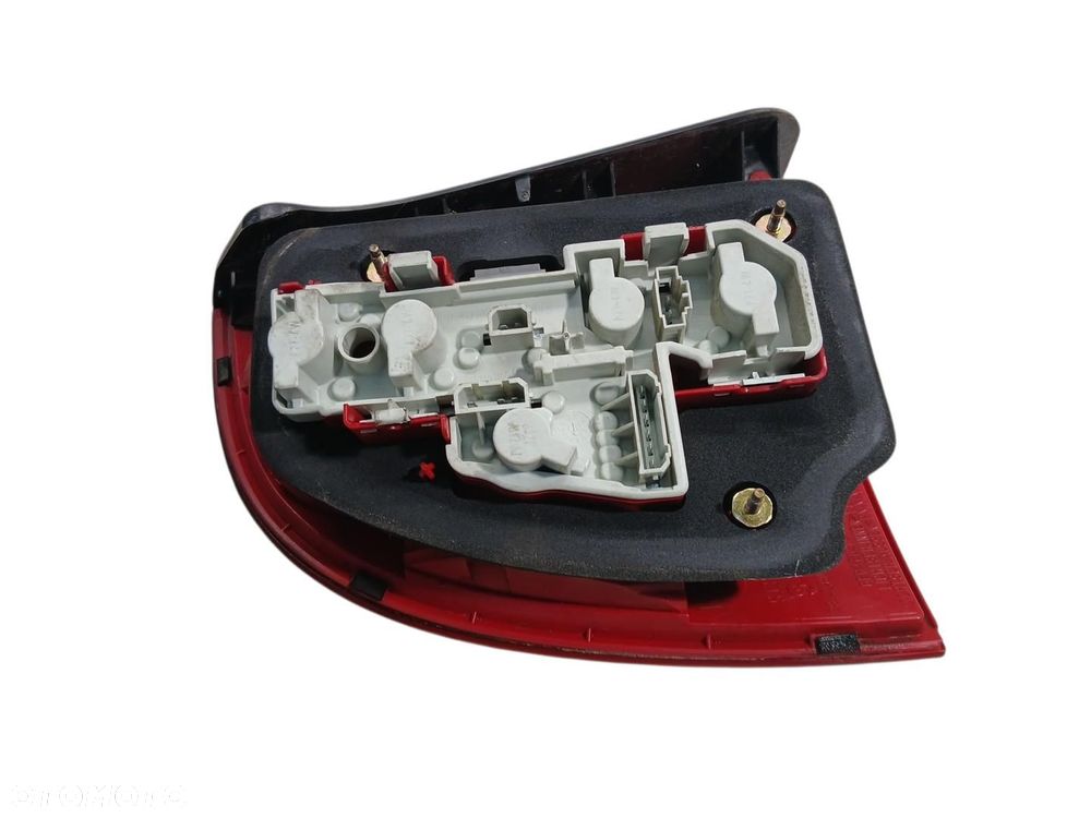 lampa prawa tylna tył vw passat b5 sedan lift 3b5945096ae - 4