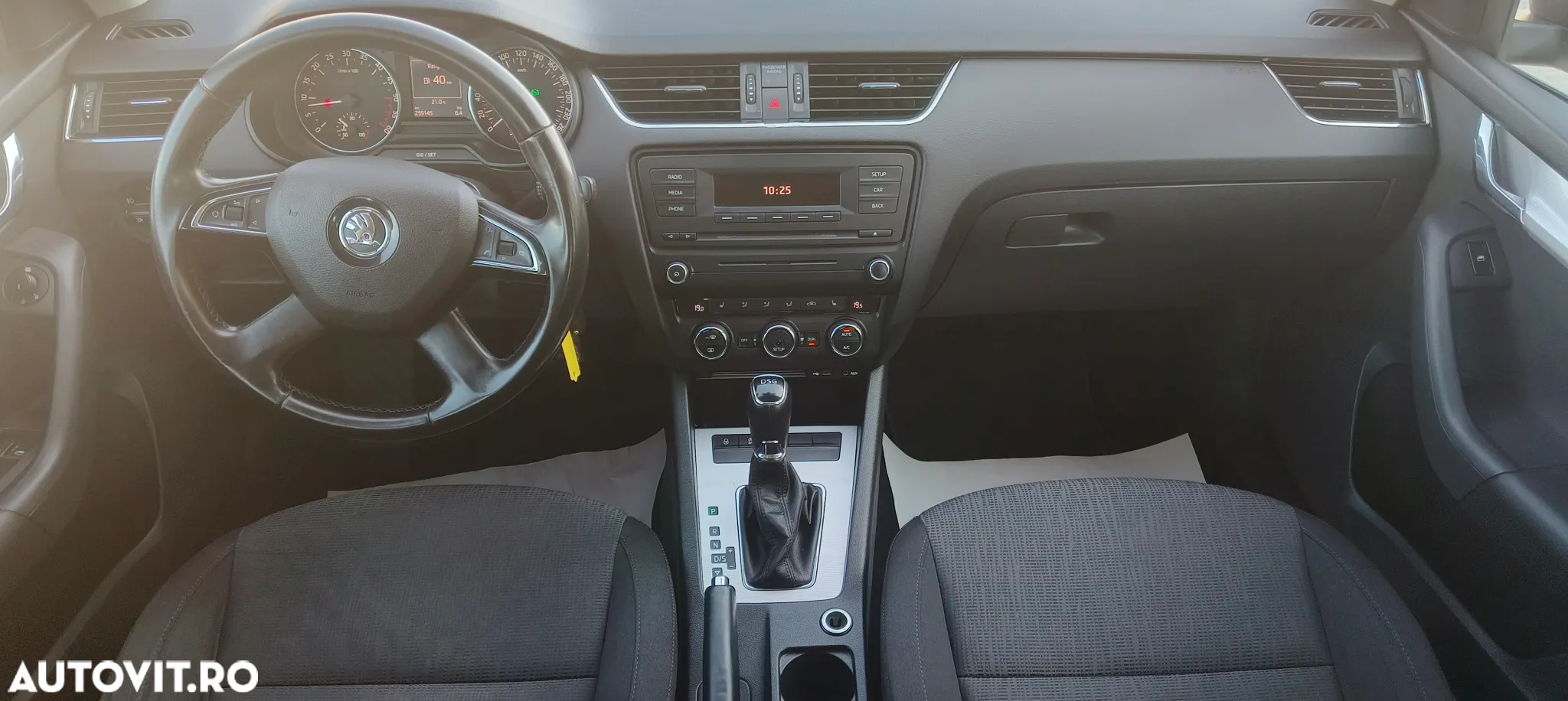 Skoda Octavia 1.6 TDI DSG Style - 8