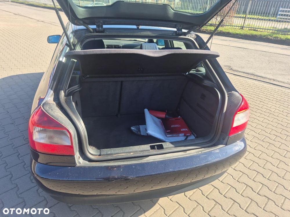 Audi A3 Sportback 1.8T Ambition - 4