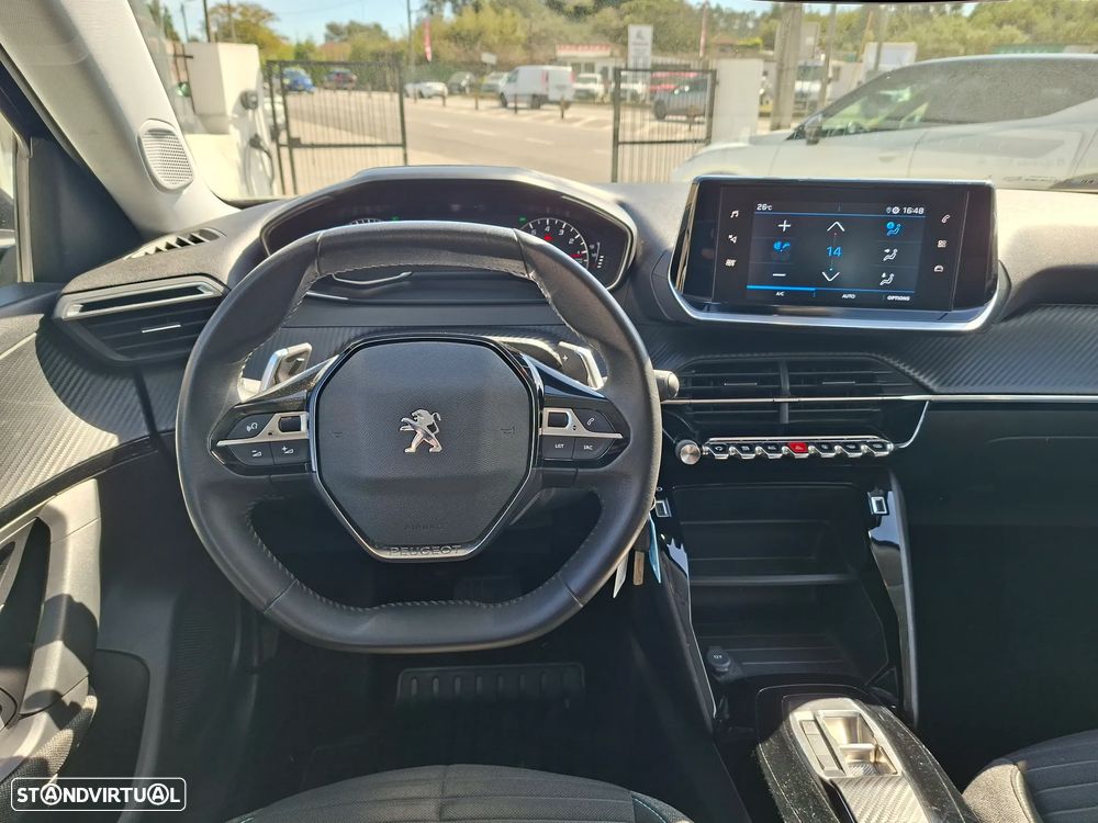 Peugeot 2008 PureTech 130 EAT8 Active - 29