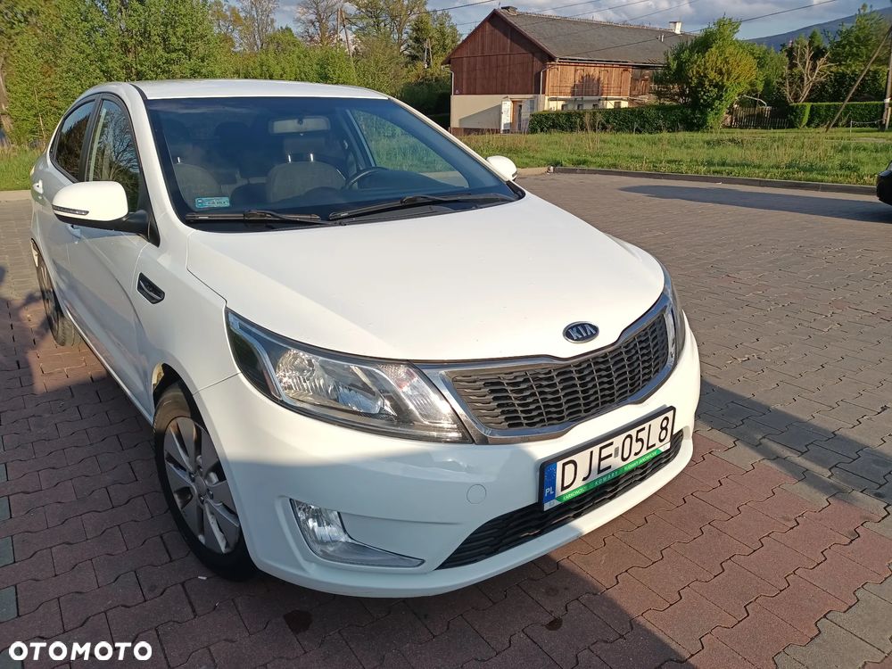 Kia Rio - 2