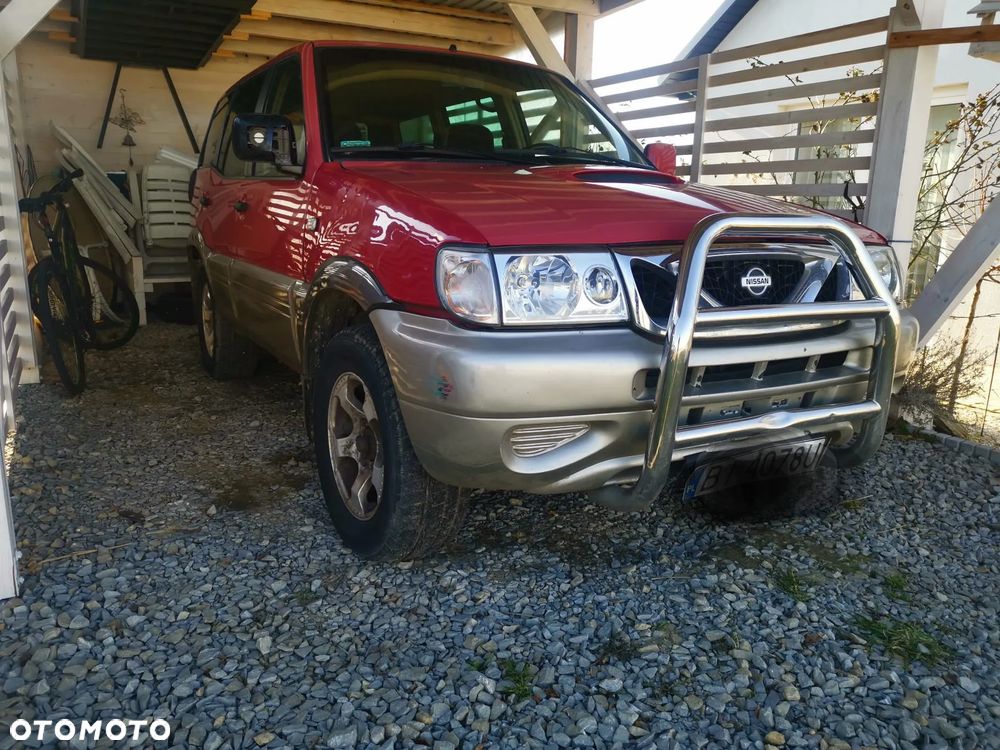 Nissan Terrano II 2.4 Comfort - 1