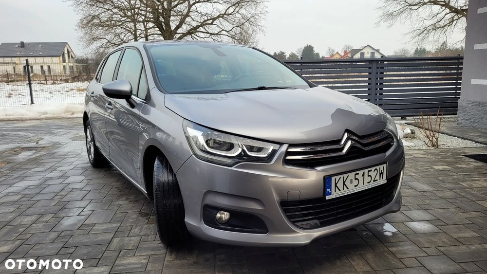 Citroën C4 e-HDi 115 ETG6 Exclusive - 3