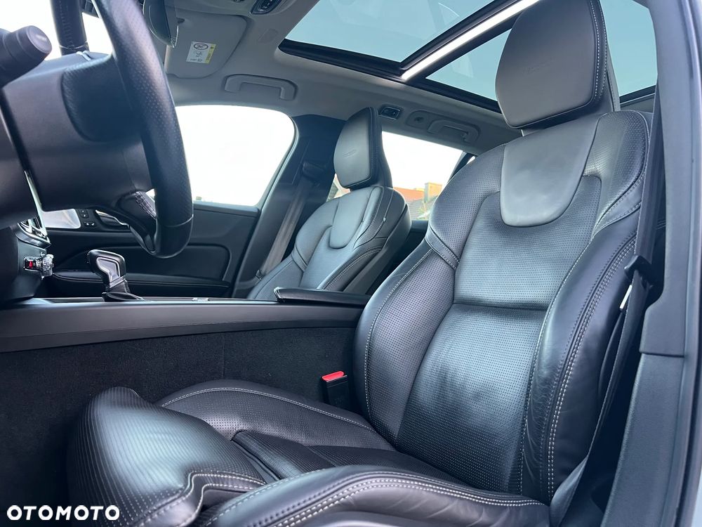 Volvo V60 T5 AWD Geartronic Inscription - 27