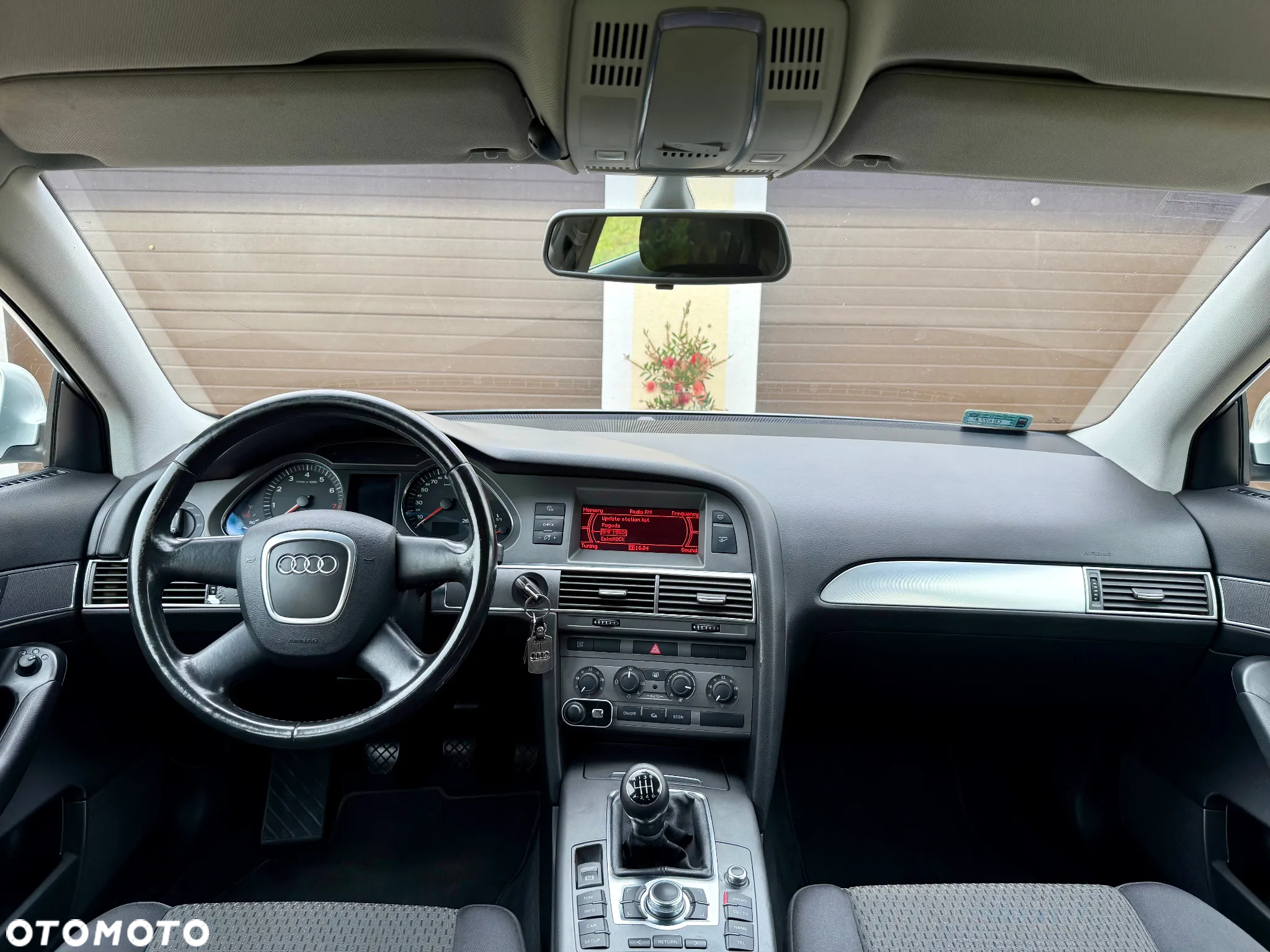 Audi A6 2.4 - 21