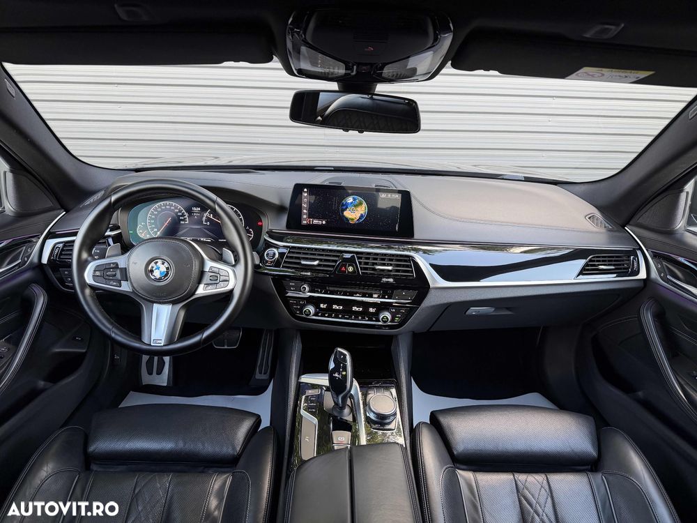 BMW Seria 5 520i Aut. Luxury Line - 7