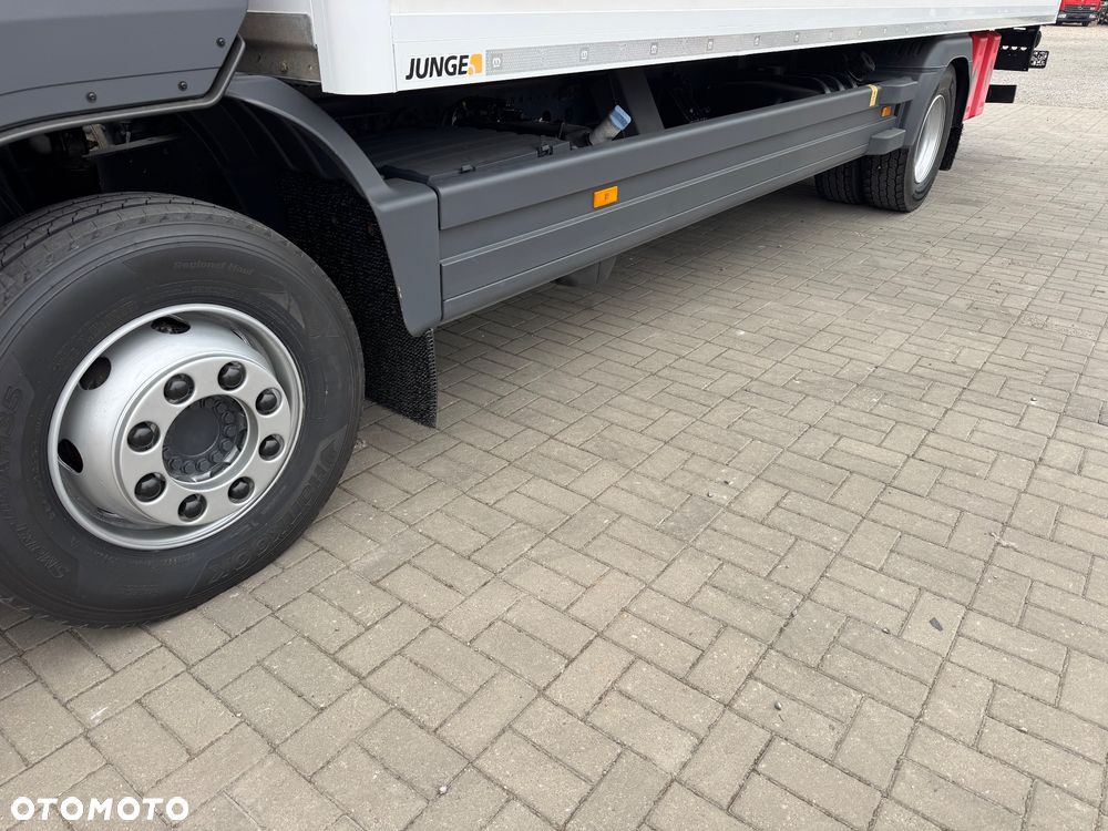 Mercedes-Benz ATEGO - 24