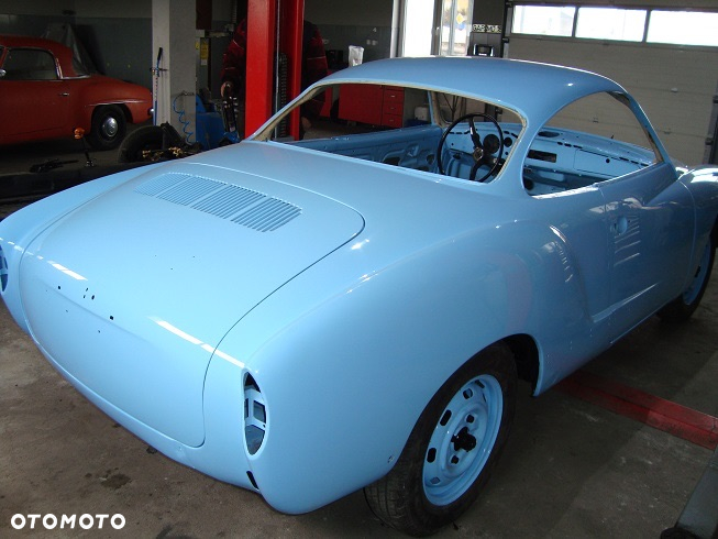Volkswagen Karmann Ghia - 24