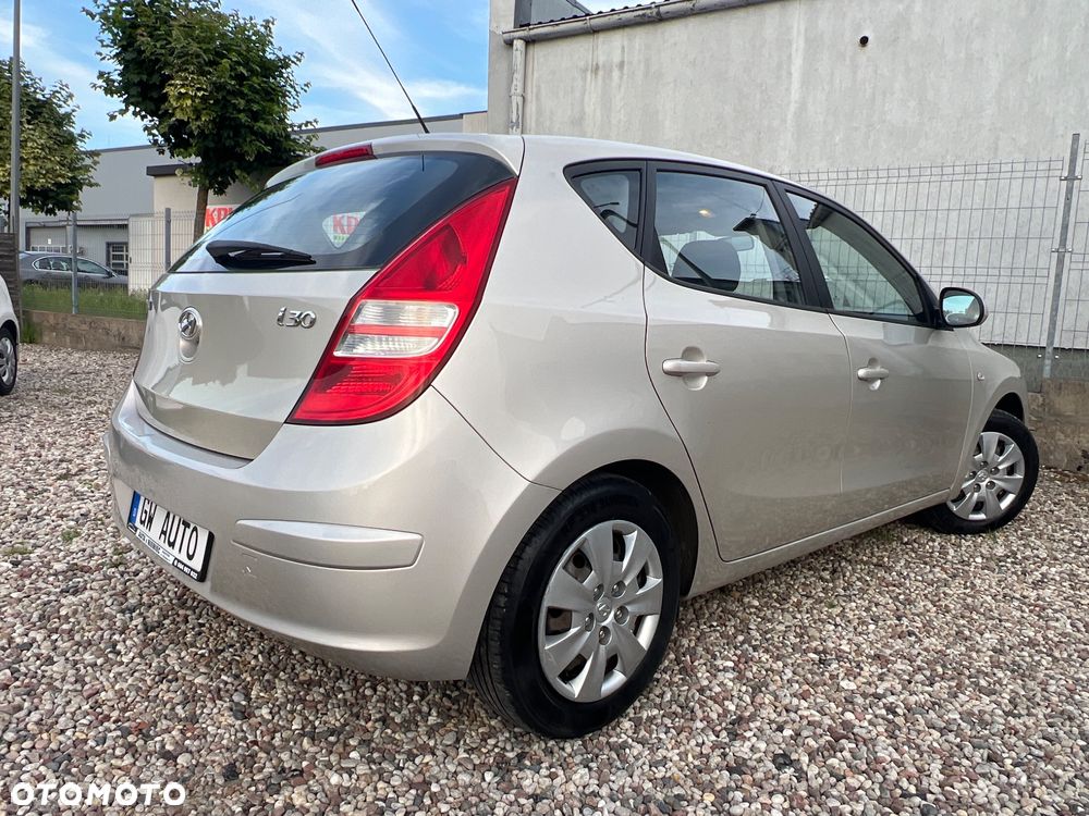 Hyundai i30 1.4 Edition Plus - 12