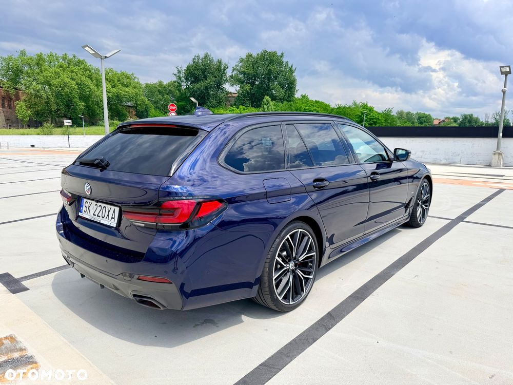BMW Seria 5 540d xDrive mHEV M Sport sport - 8