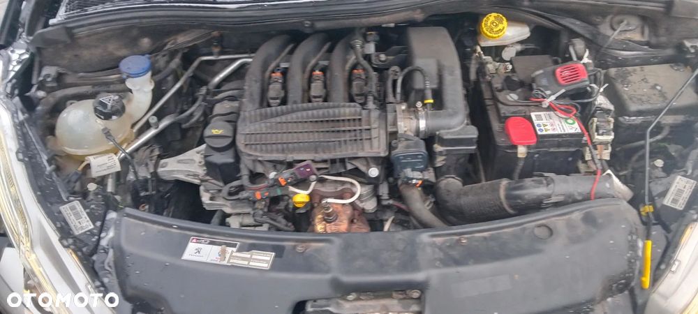 Peugeot 208 82 PureTech Style - 11