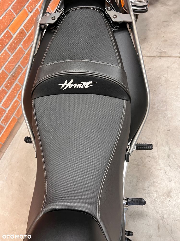 Honda Hornet - 18