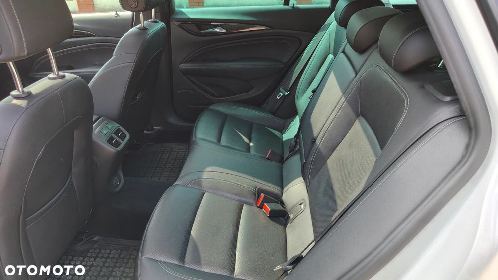 Opel Insignia 2.0 CDTI 4x4 Ultimate S&S - 12